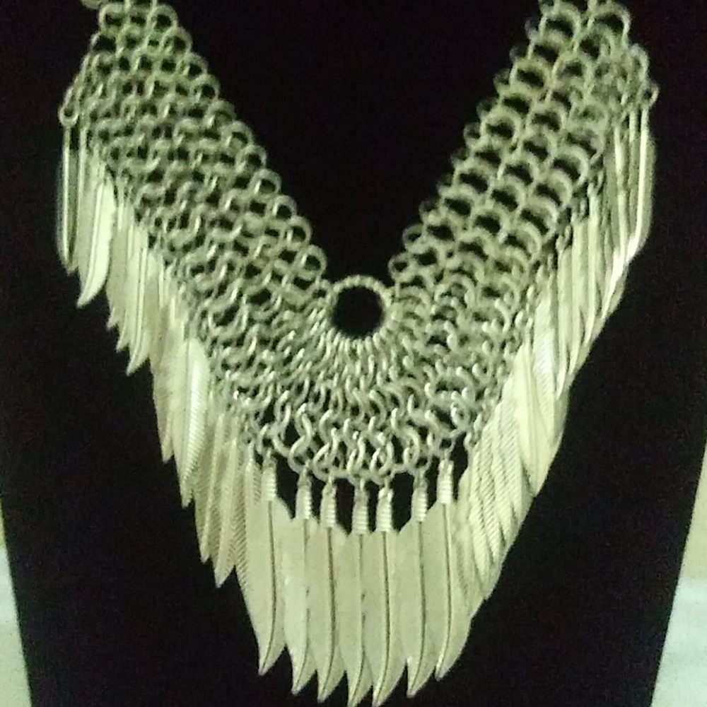 Feathered - Picture 3 of 3